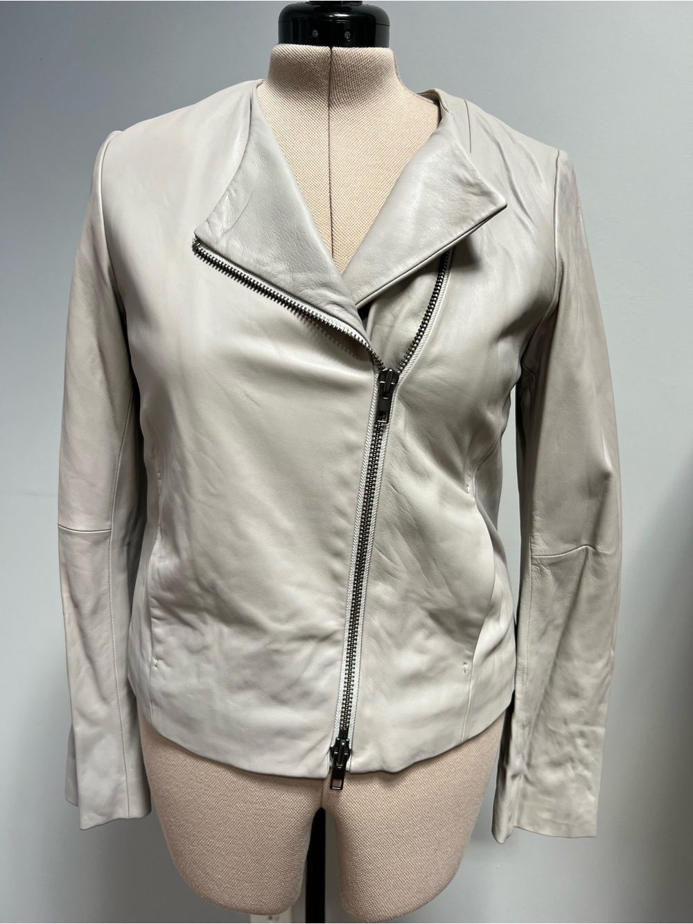 NWT Vince Light Gray Asymmetrical Leather Jacket $995